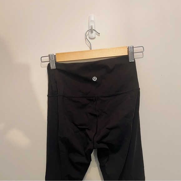 Lululemon Wunder Under - Picture 5 of 5
